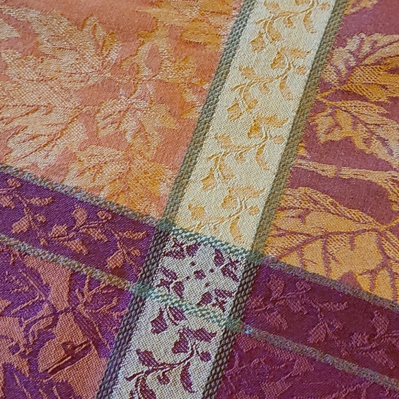 117 BY 50 INCHES FALL TABLE CLOTH, WALL ART MULTI - Picture 9 of 16